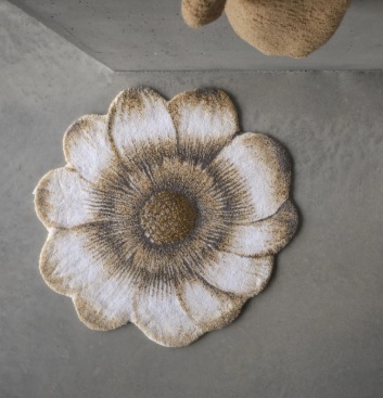 MAGNOLIA vannitoavaip/GOLD Collection, 96% Egiptuse pikakiuline puuvill/3% akrüül/1% lurex, 1 muster, 1 suurus- d- 80cm. Hind 295 € (km-ga)